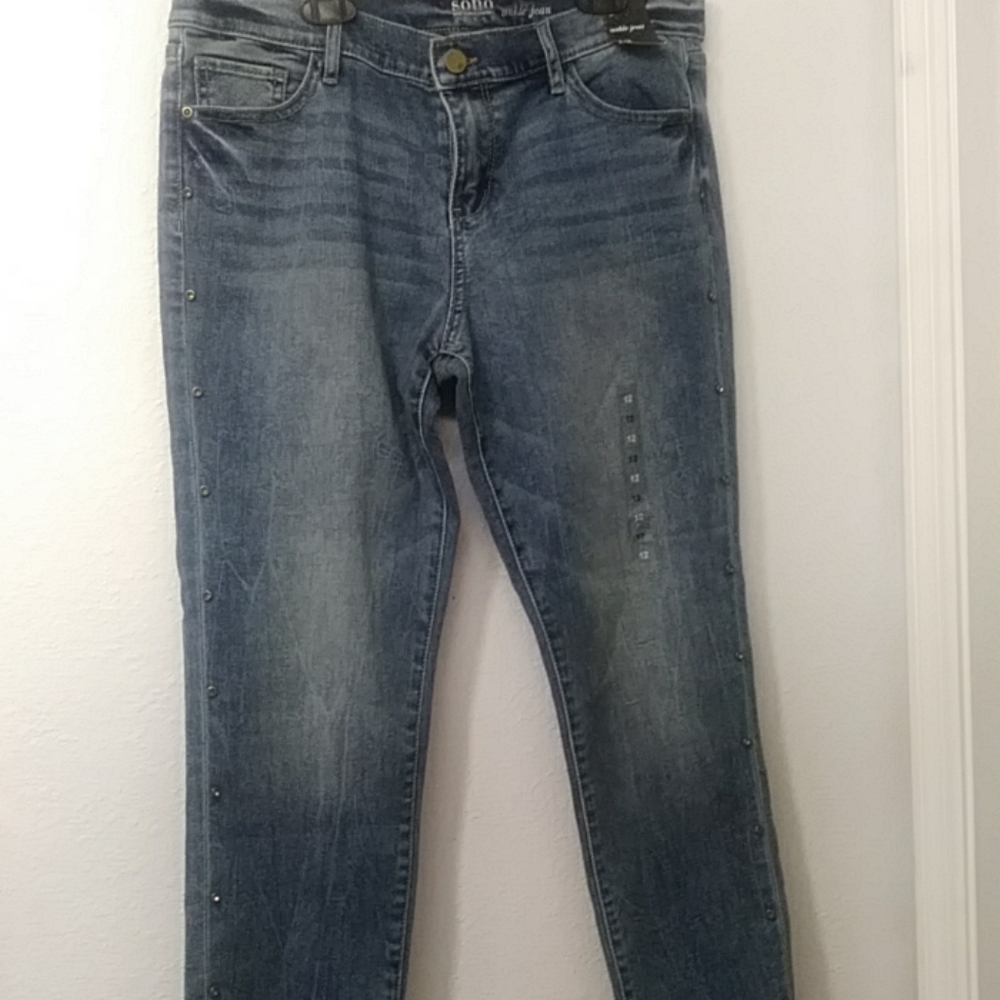 New York & Co Soho Studded Ankle Jeans - Picture 3 of 4